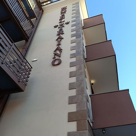 Hotel Traiano Civitavecchia Εξωτερικό φωτογραφία