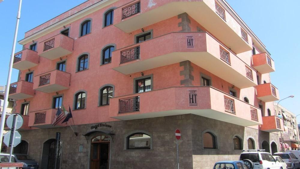 Hotel Traiano Civitavecchia Εξωτερικό φωτογραφία