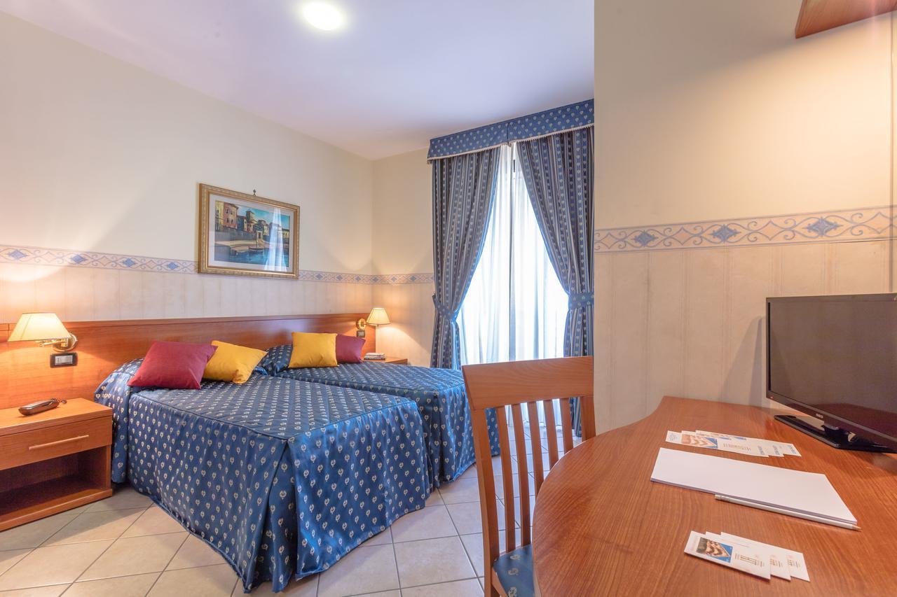 Hotel Traiano Civitavecchia Εξωτερικό φωτογραφία