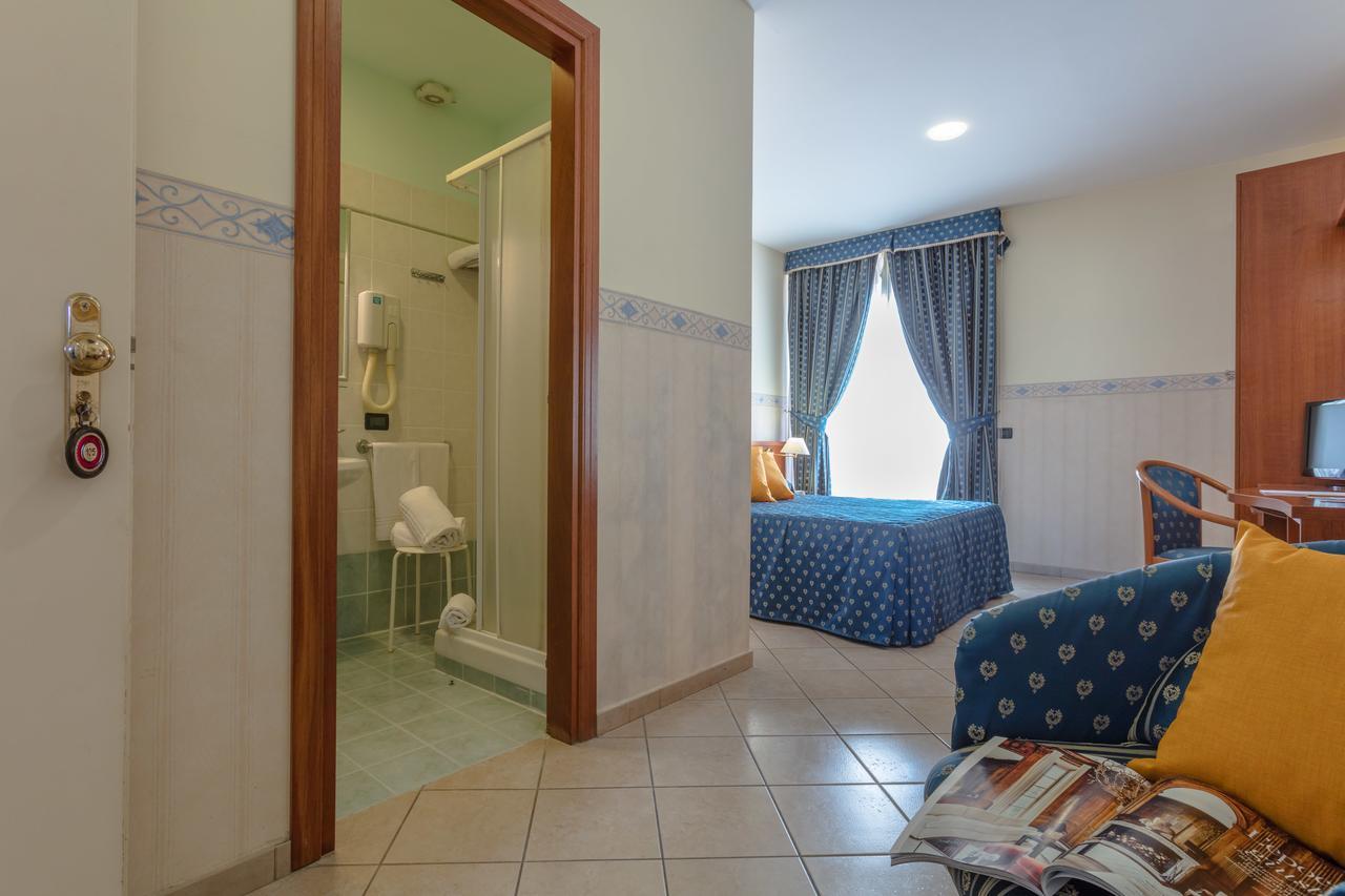 Hotel Traiano Civitavecchia Εξωτερικό φωτογραφία