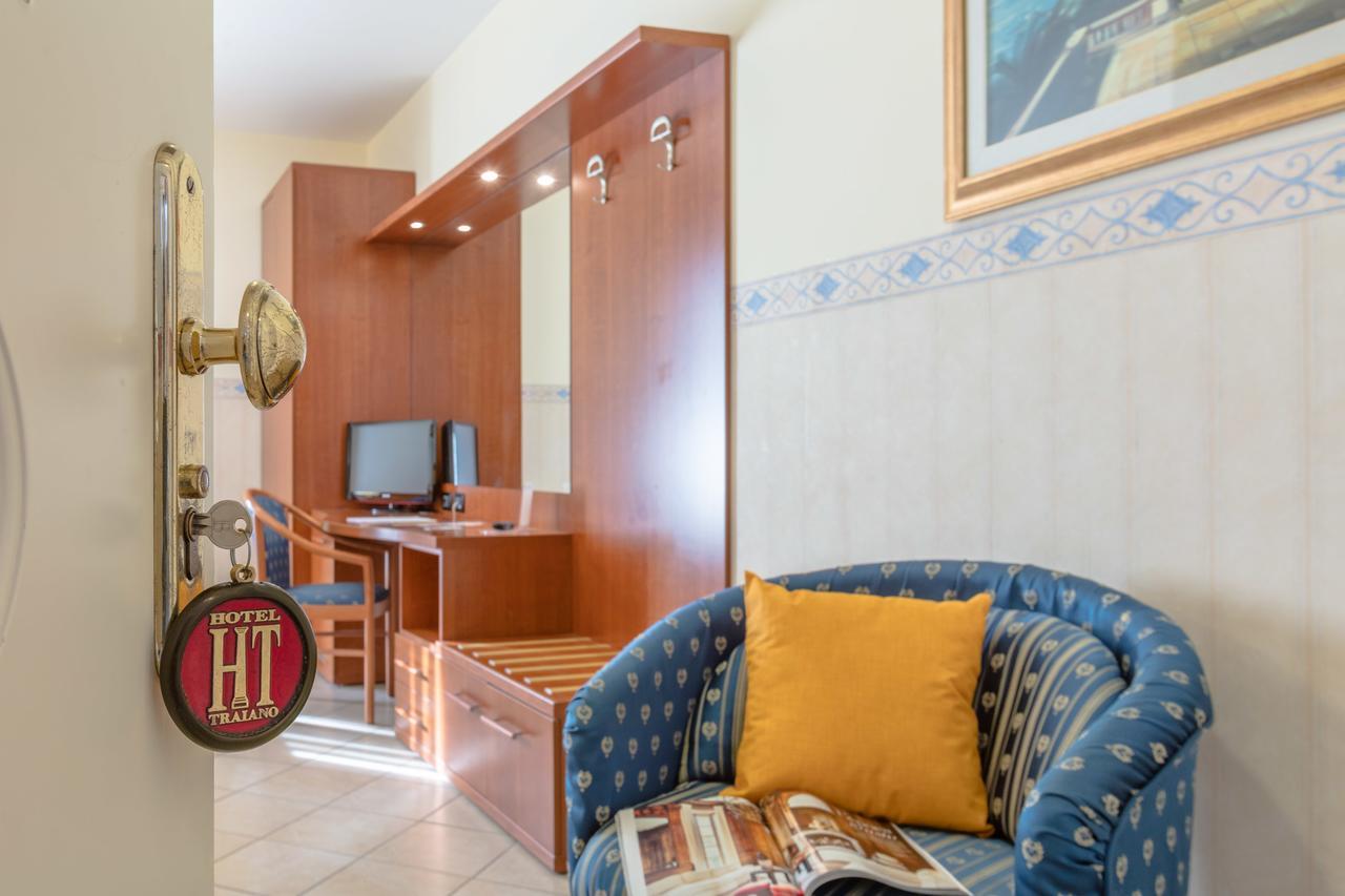 Hotel Traiano Civitavecchia Εξωτερικό φωτογραφία