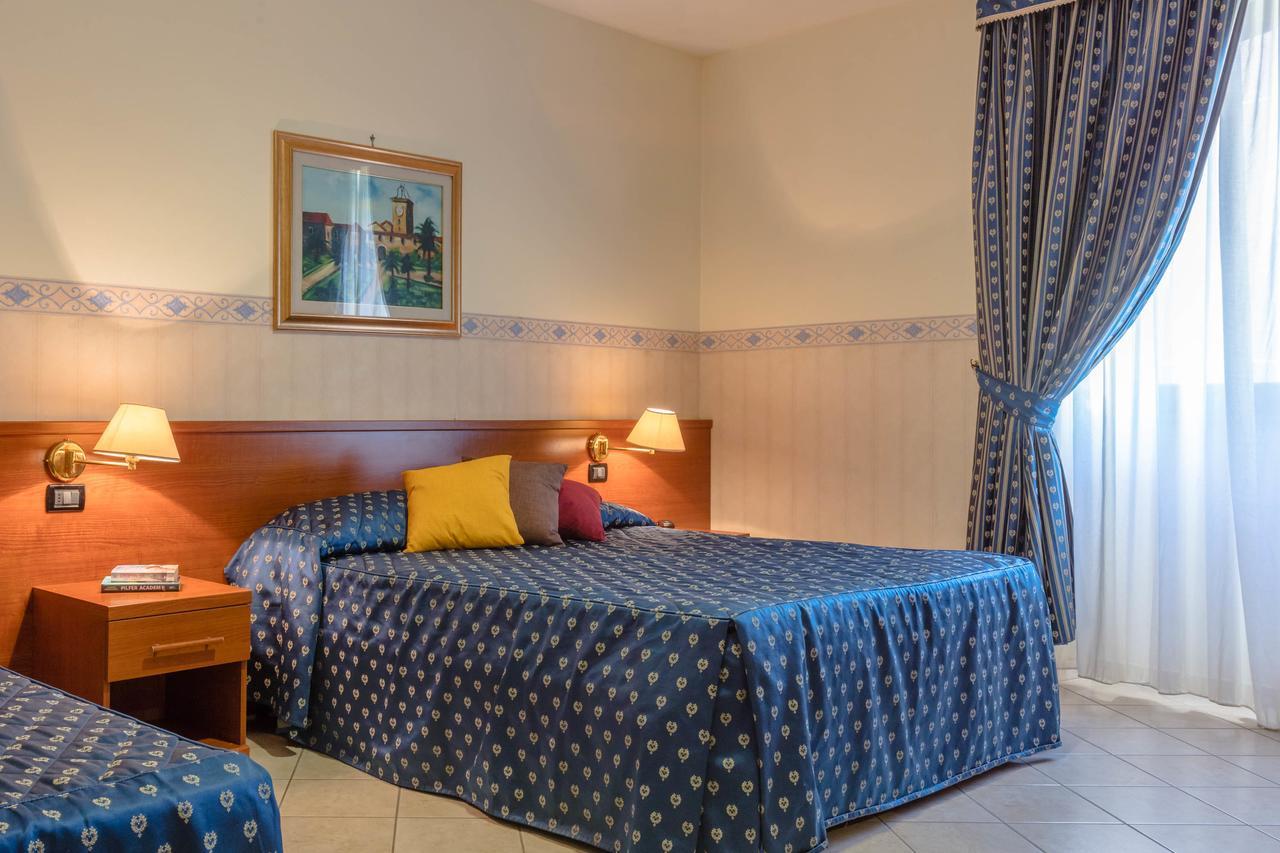 Hotel Traiano Civitavecchia Εξωτερικό φωτογραφία